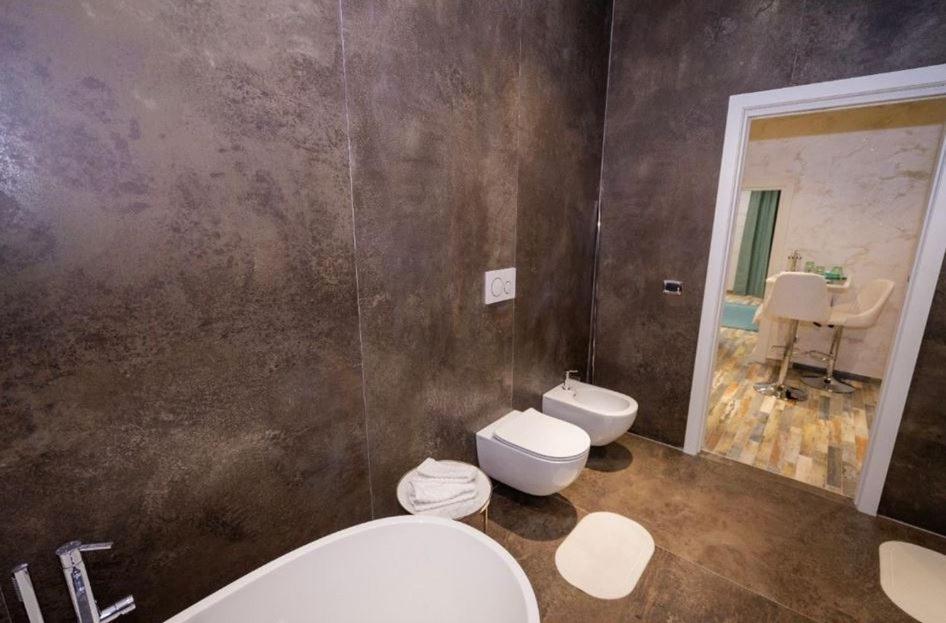 Appartement Sea Luxor à Bari Extérieur photo