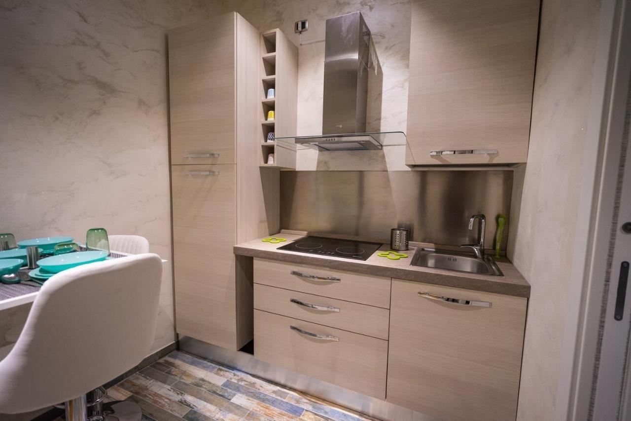 Appartement Sea Luxor à Bari Extérieur photo