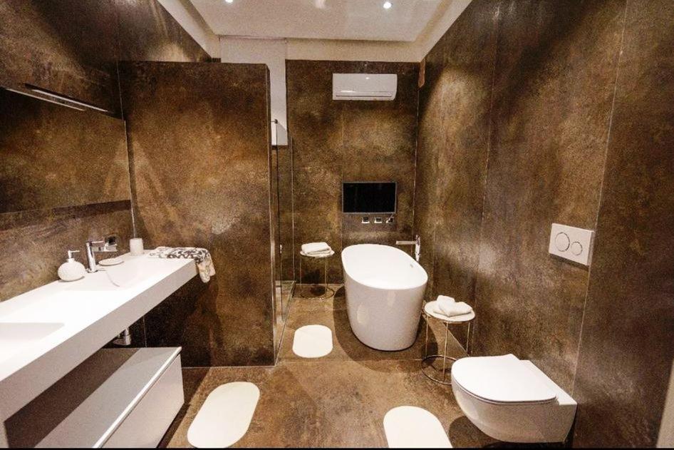 Appartement Sea Luxor à Bari Extérieur photo