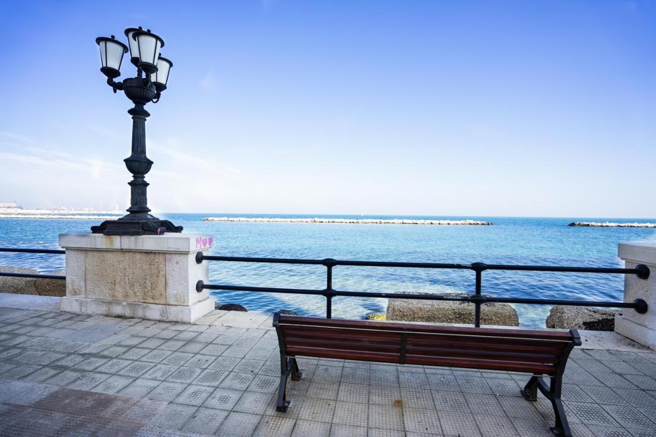 Appartement Sea Luxor à Bari Extérieur photo