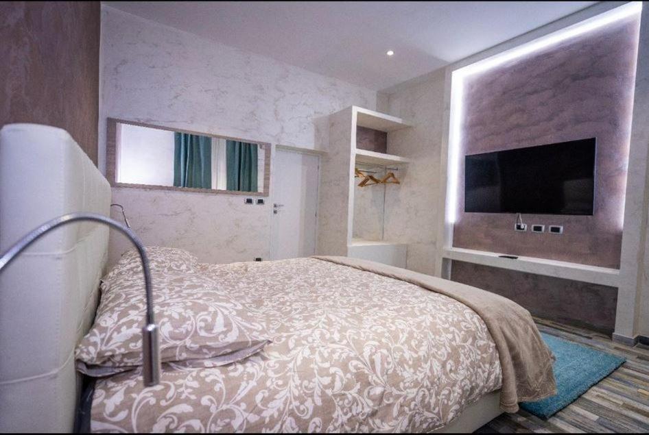 Appartement Sea Luxor à Bari Extérieur photo